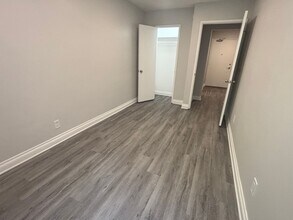 Interior Photo - 1944 Whitley Ave.