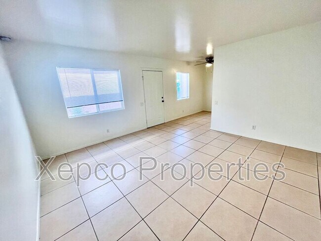 Foto del edificio - 585 E Cottonwood Rd