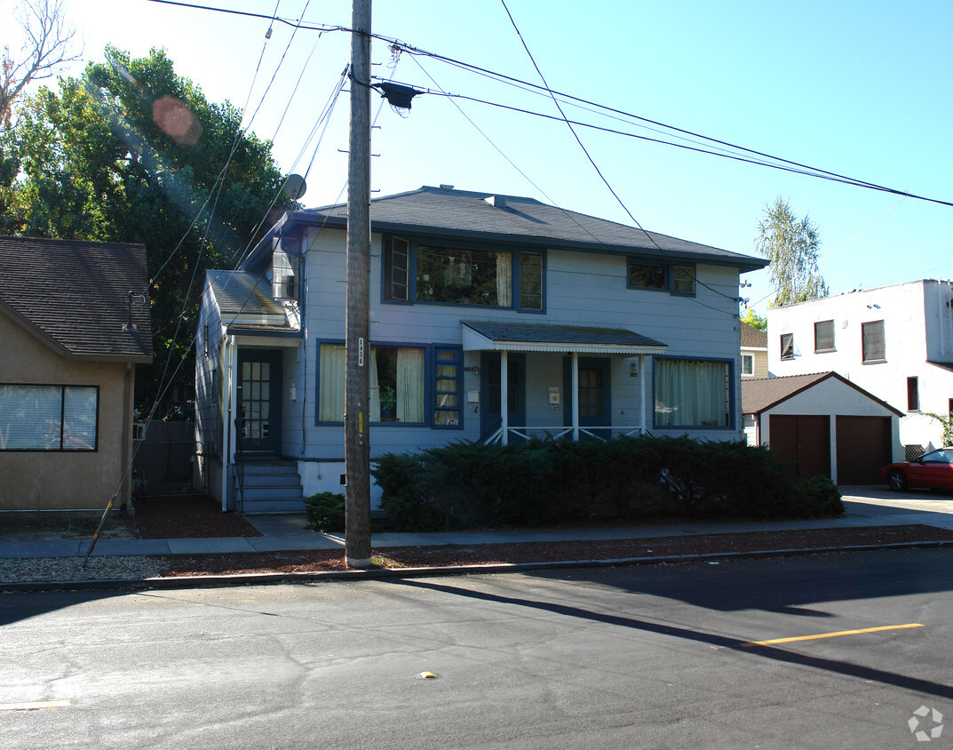 Building Photo - 704-708 Susana St