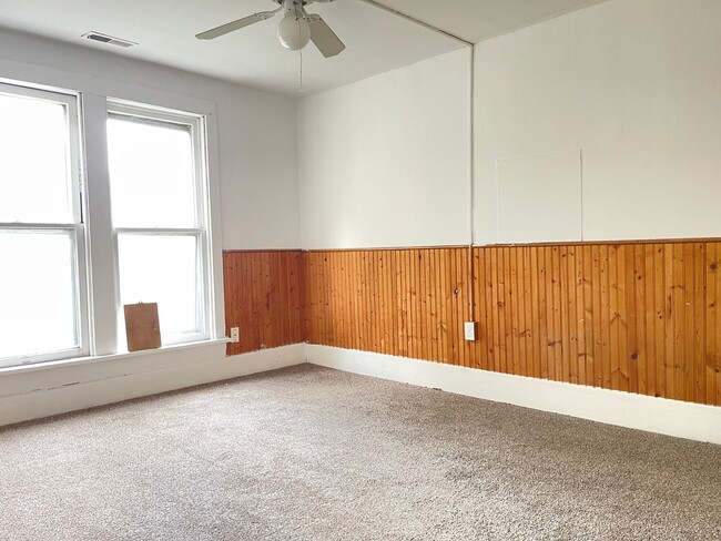 Building Photo - 2123 Ave A