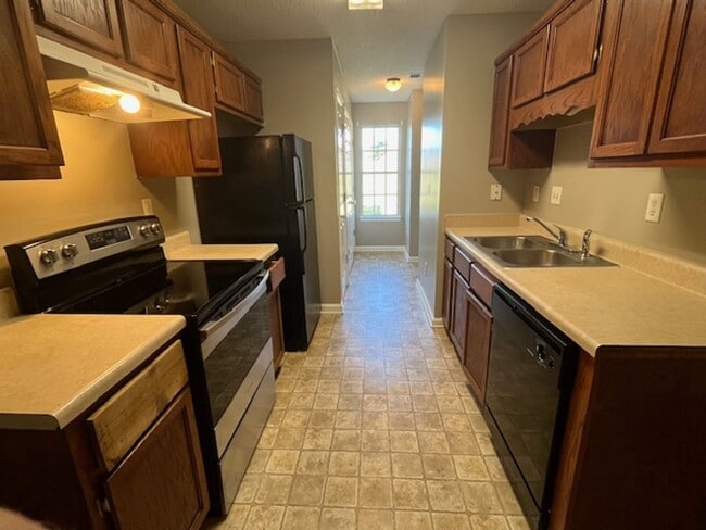 Foto del edificio - Renovated 3 Bedroom 3 Bath Townhome for Rent!