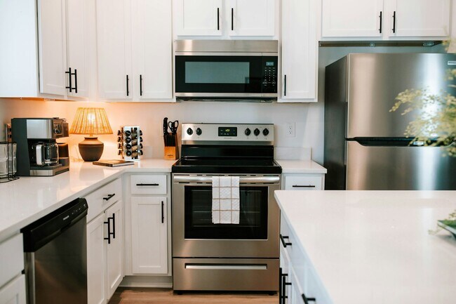 Foto del edificio - 284 Bailey St