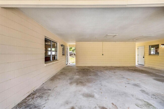 Building Photo - 34816 Evergreen Way