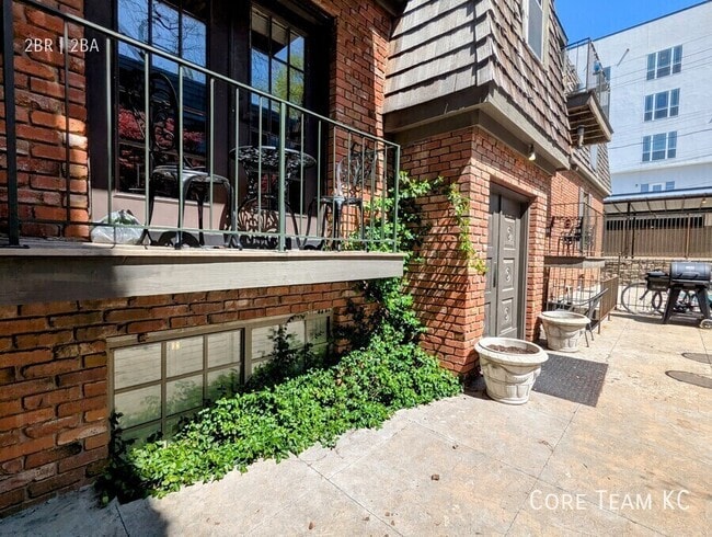 Building Photo - 4433 Jarboe St