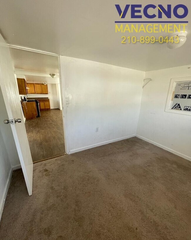 Building Photo - 4040 SW Military Dr
