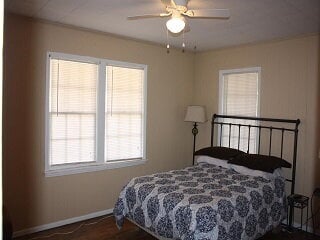 Foto del edificio - Corner House Located Minutes From Texas Te...