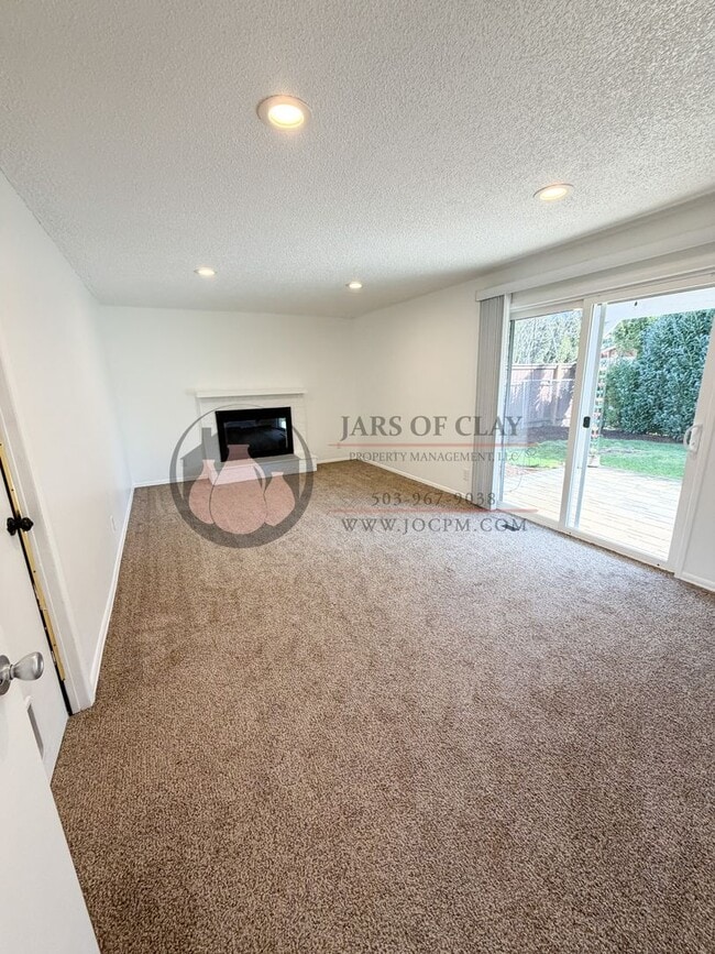 Foto del edificio - Move in ready South Salem Home!