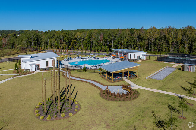 Amenity Area - Horizon at Tallassee