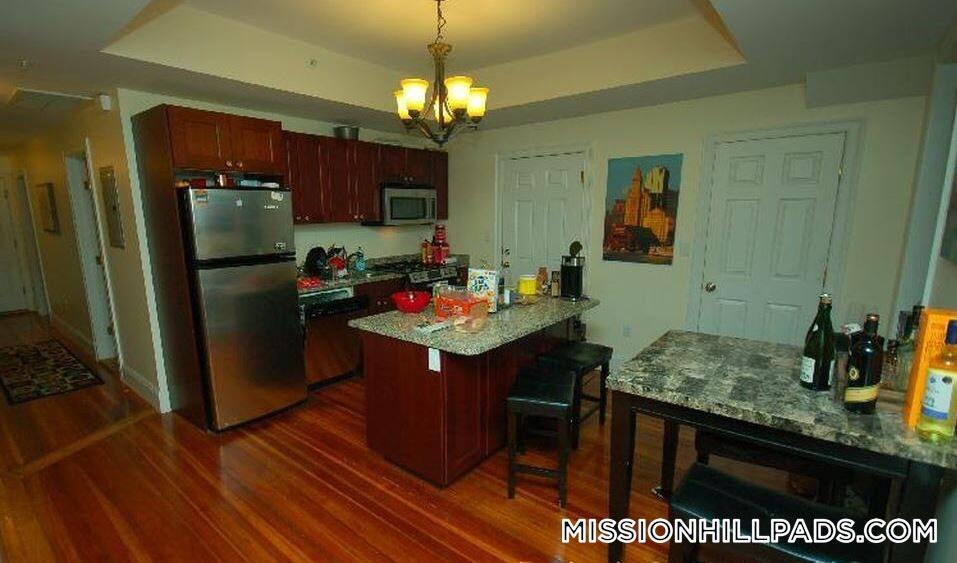 Foto principal - 107 Fisher Ave