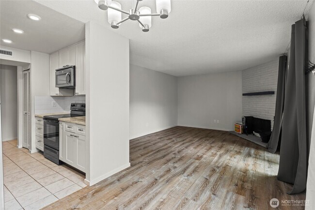 Foto del edificio - 12423 NE 145th Pl