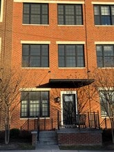 Building Photo - 3109 Elm Ave