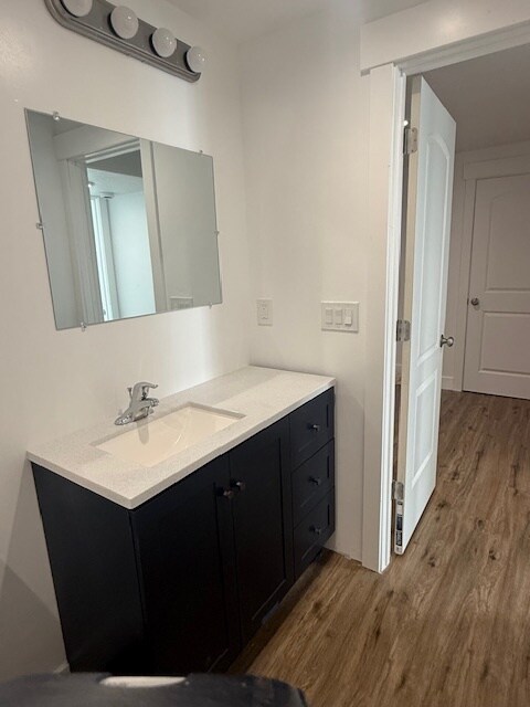 Foto del edificio - 2283 E Spring St