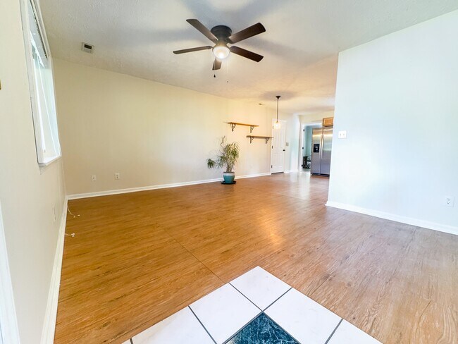Foto del edificio - 313 Bountiful Ln