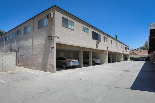 Foto del edificio - 14024 Oxnard St