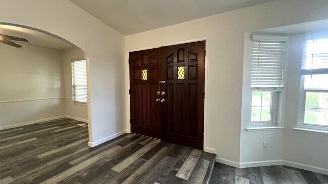 Foto del edificio - Spacious East Roseville 3bd/2ba with Bonus...