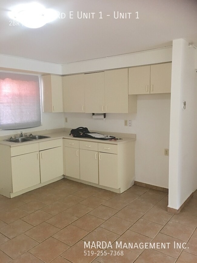Building Photo - COZY 2 BED/1 BATH APT IN WHEATLEY + HYDRO & WATER