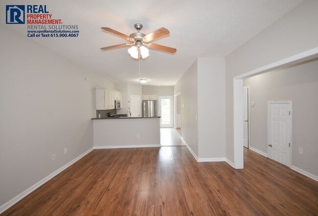 Building Photo - Adorable 3 bedroom townhome in Murfreesbor...