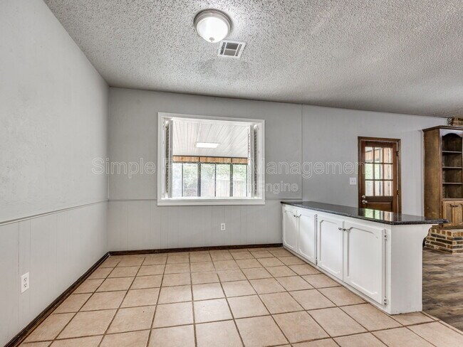 Foto del edificio - 1706 High Meadows Dr