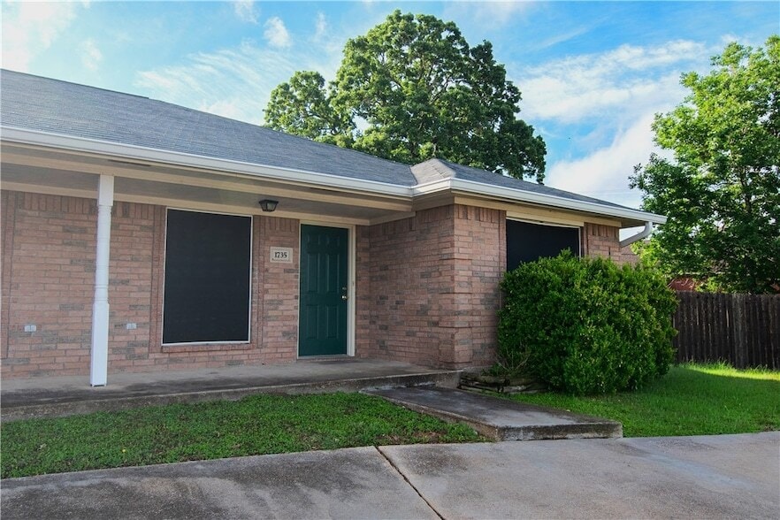 Photo - 1735 Rock Hollow Loop Unit