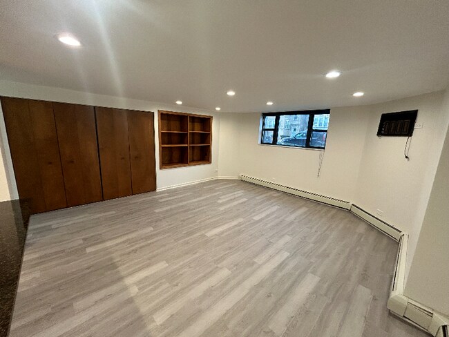 Foto del edificio - 2643 W Greenleaf Ave
