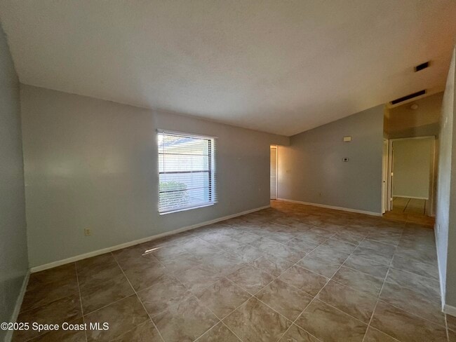 Foto del edificio - 1480 Amador Ave NW