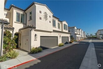 Building Photo - 17532 Cameron Lane