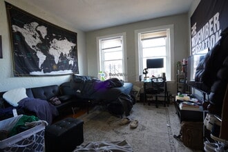 Building Photo - 40 Anderson St