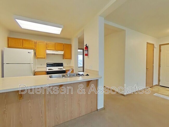 Foto del edificio - 2960 NW Tyler Ave
