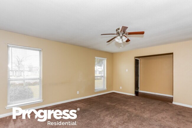 Foto del edificio - 1325 Oakbluff Dr