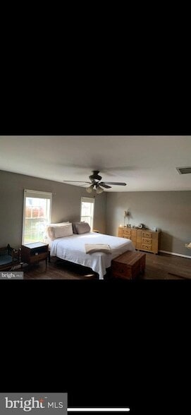 Foto del edificio - 2564 Logan Wood Dr