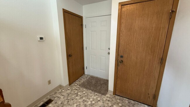 Foto del edificio - 7300 Woburn Cir
