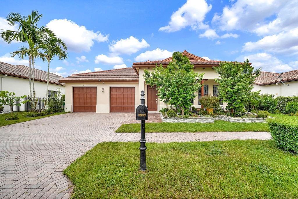 Foto principal - 2952 NW 84th Terrace