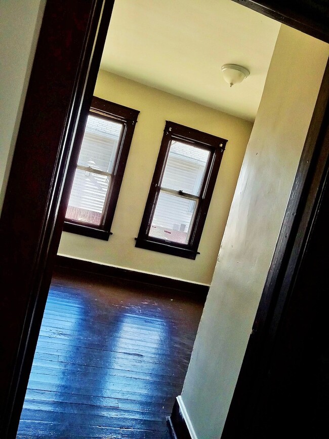 Foto del edificio - 415 W Washington St