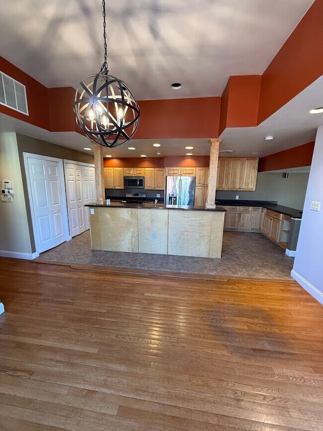 kitchen 1a - 4 S 4th St