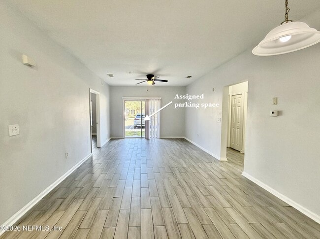 Foto del edificio - 6880 Skaff Ave