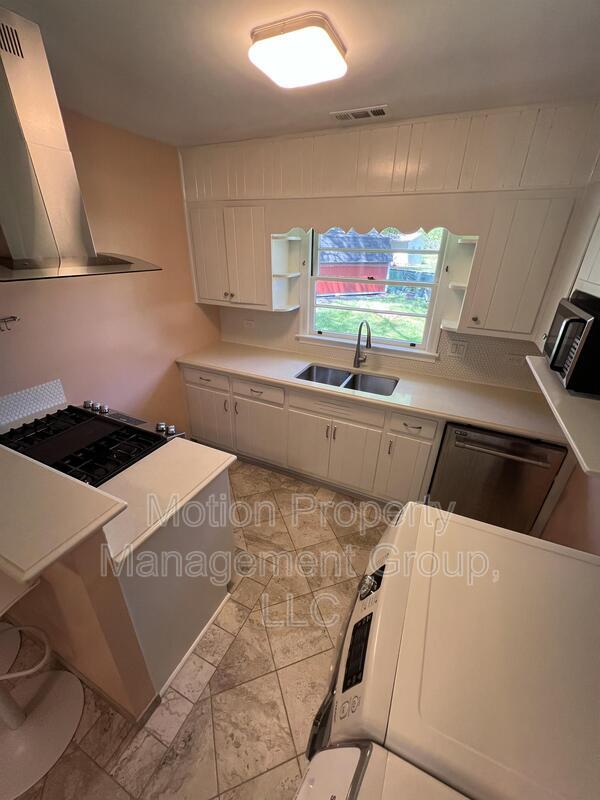 Foto del edificio - 2189 Clearwater Dr SE