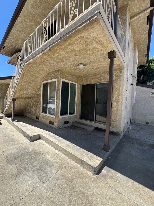 Foto del edificio - 12230 Manor Dr