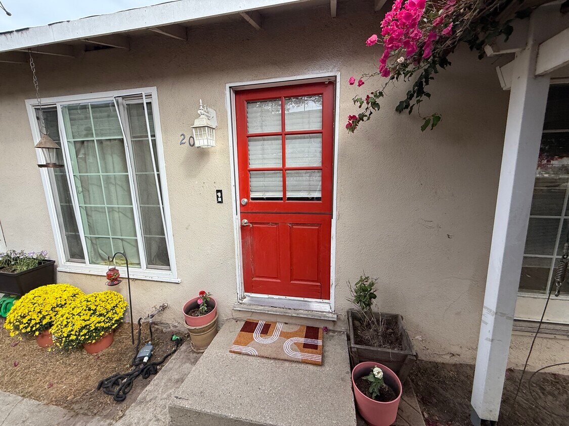 Foto principal - 2011 Rockefeller Ln