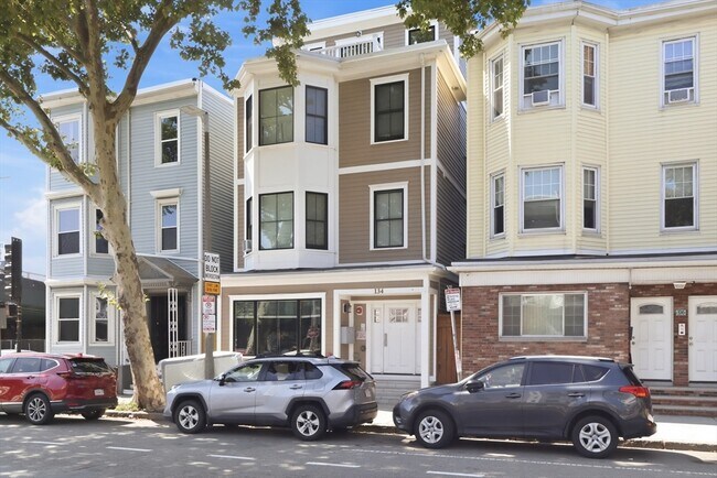 Foto del edificio - 134 Chelsea St
