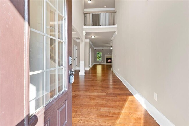 Foto del edificio - 5290 Clingman Ct