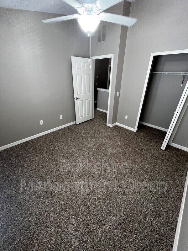 Foto del edificio - 4944 Cactus Needle Ln