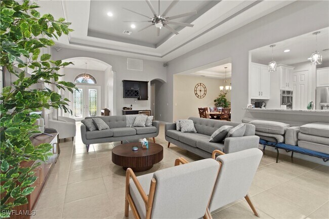 Building Photo - 8792 Largo Mar Dr