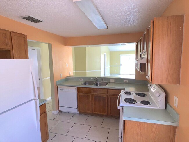 Foto del edificio - Move in Ready home in Kissimmee