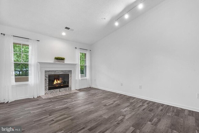 Foto del edificio - 12004 Taliesin Pl