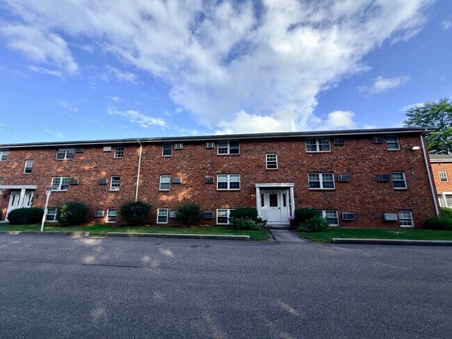 Foto del edificio - 89 Pleasant St