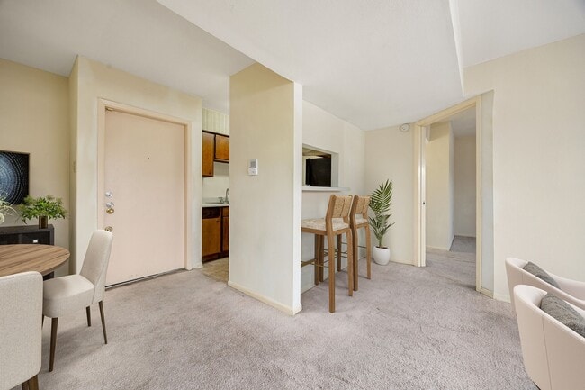 Building Photo - 8517 Hearth Dr