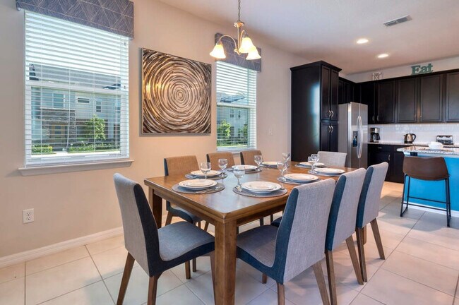 Foto del edificio - 1533 Carey Palm Cir