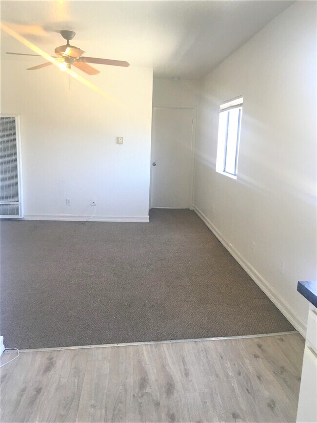 Foto del edificio - 4695 Bancroft St