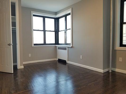 Building Photo - 3 bedroom in Bronx NY 10456