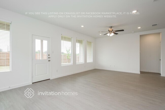 Building Photo - 345 Sedalia Trl